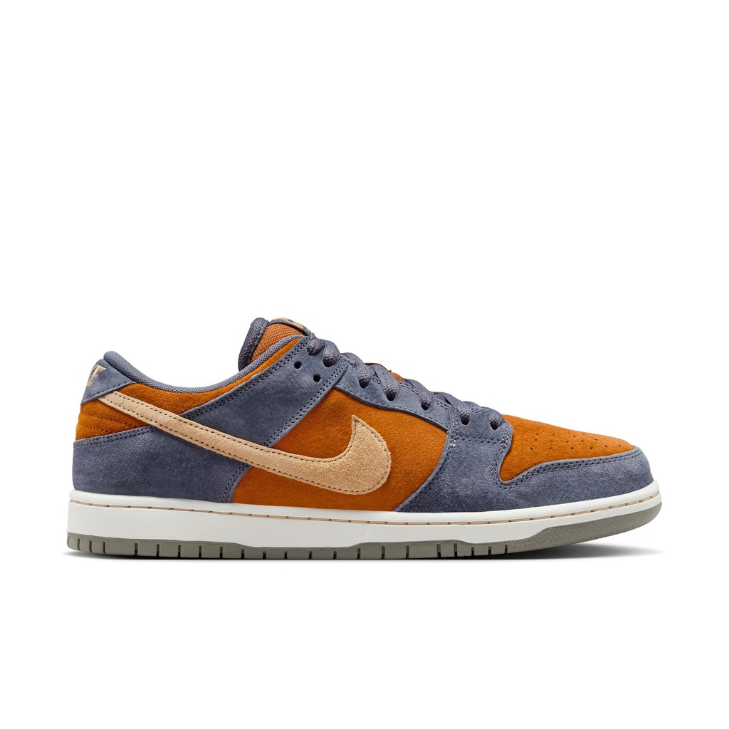 SOULIER NIKE SB DUNK LOW PRO - LIGHT CARBON/SESAME-MONARCH-SUMMIT WHITE